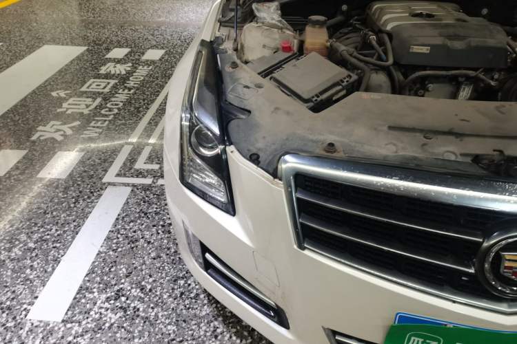 Used Cadillac ATS 2014 28T Comfort Version Right Front Headlight