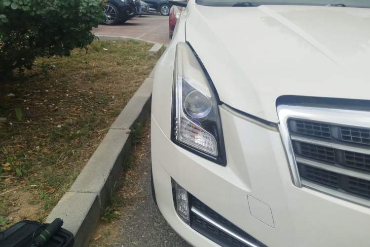 Used Cadillac ATS 2014 28T Elite Edition Right Front Headlight