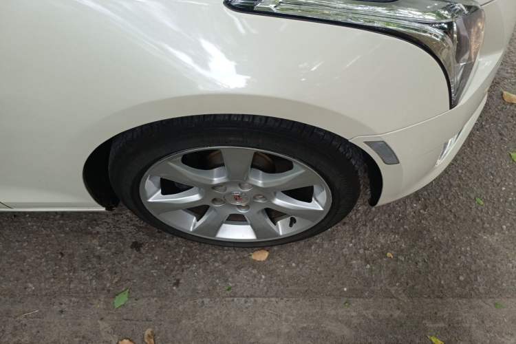 Used Cadillac ATS 2014 28T Elite Edition Right Front Wheel Hub