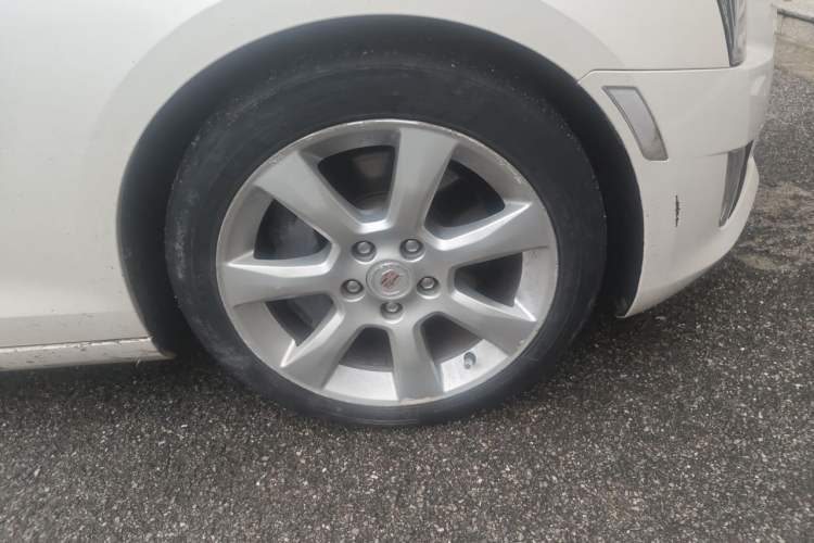 Used Cadillac ATS 2014 28T Elite Edition Right Front Wheel Hub