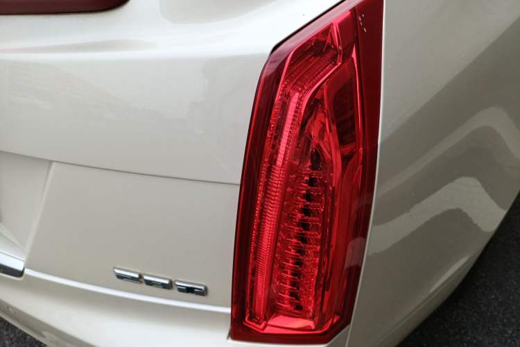 Used Cadillac ATS 2014 28T Comfort Version Right Rear Taillight