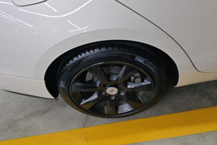 Used Cadillac ATS 2014 28T Comfort Version Right Rear Wheel Hub