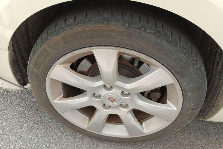 Used Cadillac ATS 2014 28T Comfort Version Right Rear Wheel Hub