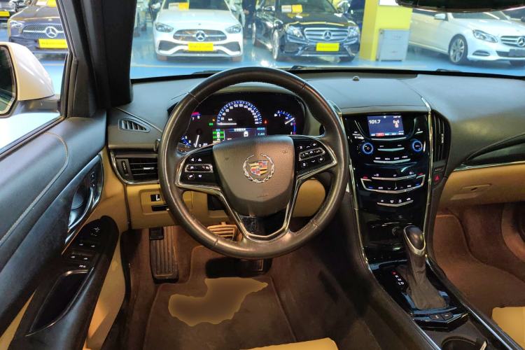 Used Cadillac ATS 2014 28T Comfort Version Steering Wheel