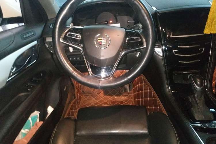 Used Cadillac ATS 2014 28T Leading Model Steering Wheel