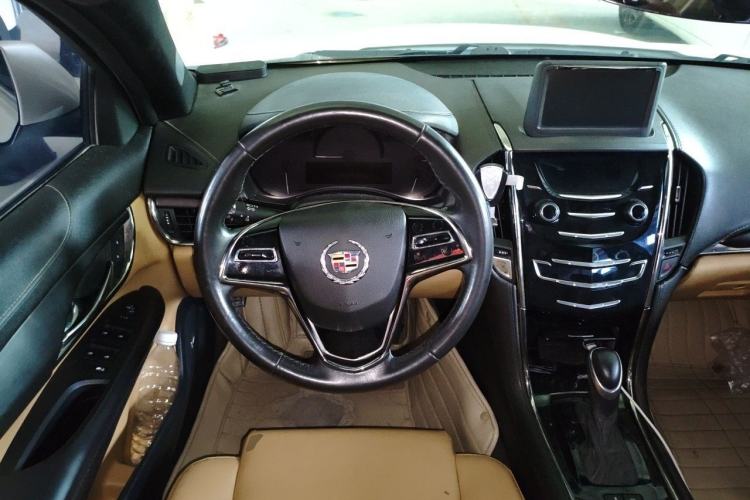 Used Cadillac ATS 2014 28T Comfort Version Steering Wheel