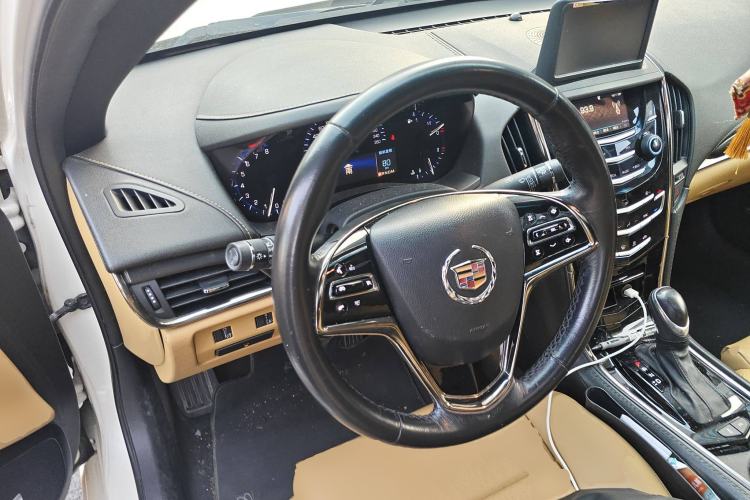 Used Cadillac ATS 2014 28T Comfort Version Steering Wheel