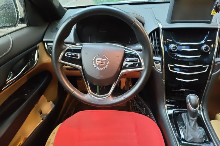 Used Cadillac ATS 2014 28T Comfort Version Steering Wheel