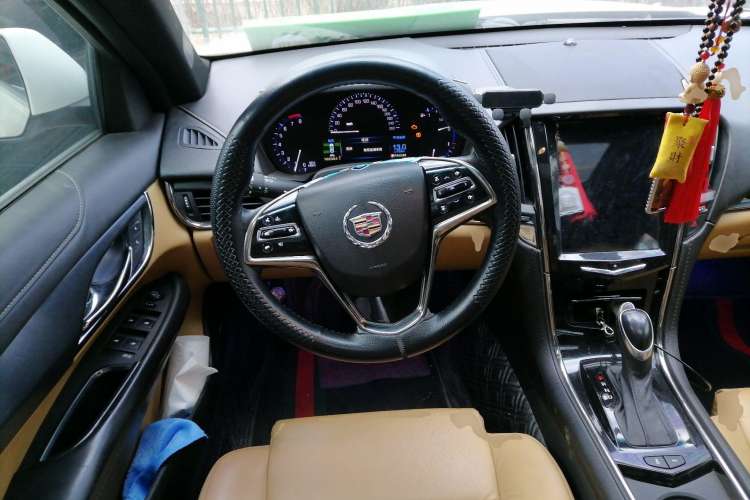 Used Cadillac ATS 2014 28T Comfort Version Steering Wheel