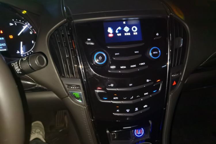 Used Cadillac ATS-L 2017 28T Tech Edition Audio And AC Panel