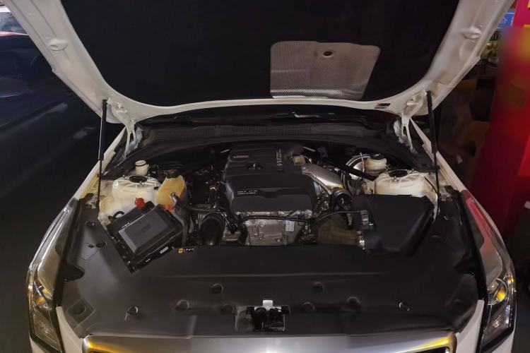 Used Cadillac ATS-L 2017 28T Tech Edition Engine Bay