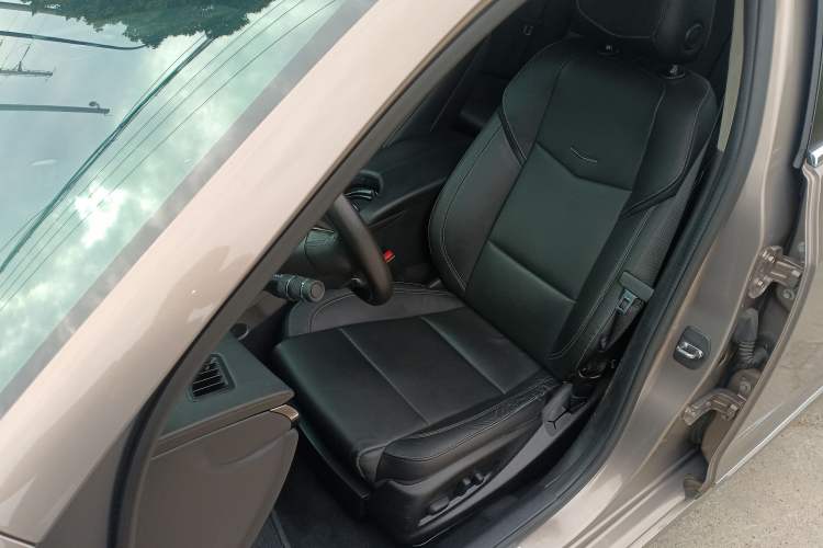 Used Cadillac ATS-L 2016 28T Fashion Edition Left Front Seat