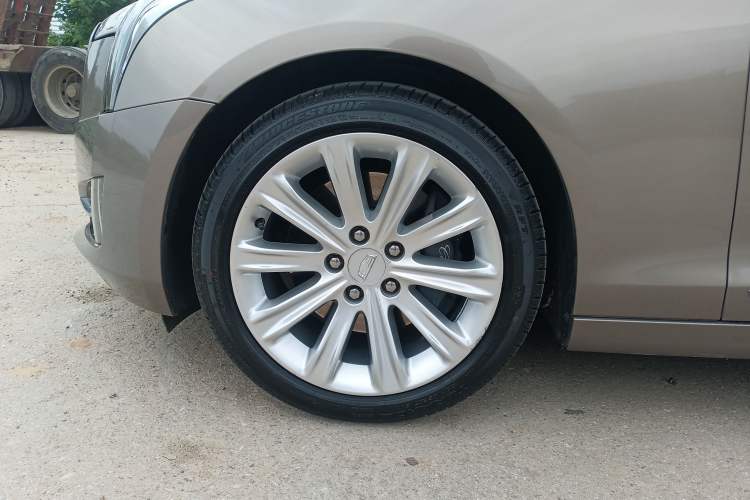 Used Cadillac ATS-L 2016 28T Fashion Edition Left Front Wheel Hub