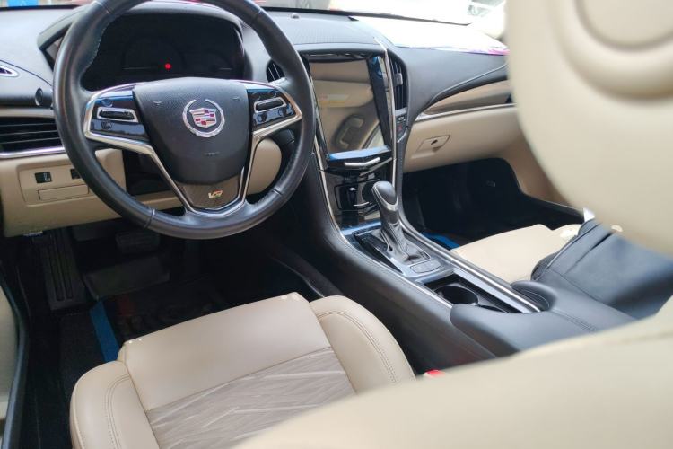 Used Cadillac ATS-L 2014 25T Comfort Model Center Console