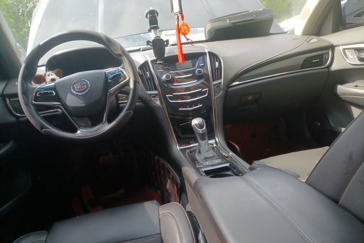 Used Cadillac ATS-L 2014 25T Comfort Model Center Console
