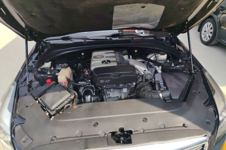 Used Cadillac ATS-L 2014 25T Comfort Model Engine Bay