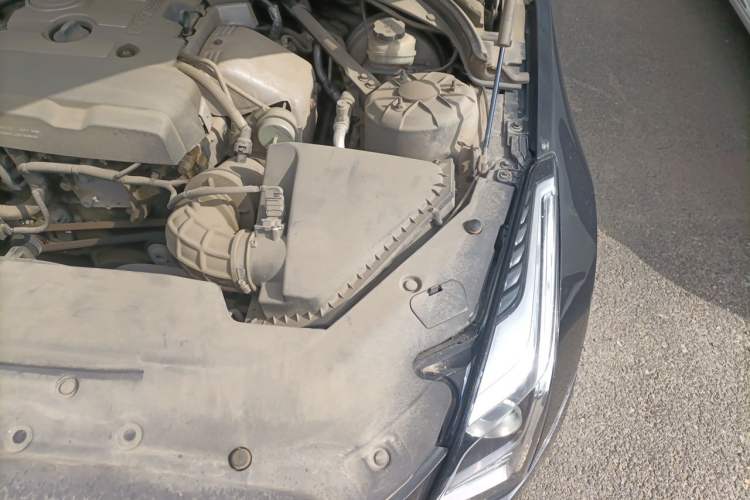 Used Cadillac ATS-L 2014 25T Comfort Model Engine Bay Left