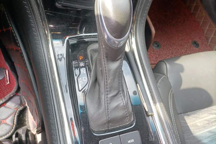 Used Cadillac ATS-L 2014 25T Comfort Model Gear Lever