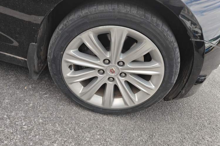 Used Cadillac ATS-L 2014 25T Fashion Edition Right Front Wheel Hub
