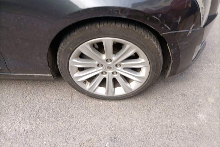 Used Cadillac ATS-L 2014 28T Elite Edition Right Front Wheel Hub
