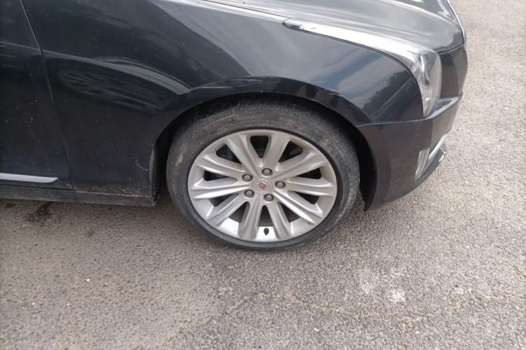 Used Cadillac ATS-L 2014 25T Comfort Model Right Front Wheel Hub