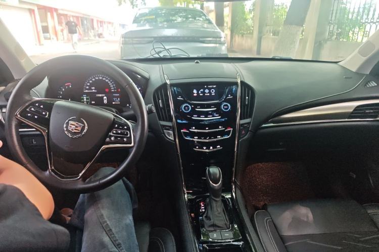 Used Cadillac ATS-L 2014 25T Comfort Model Center Console