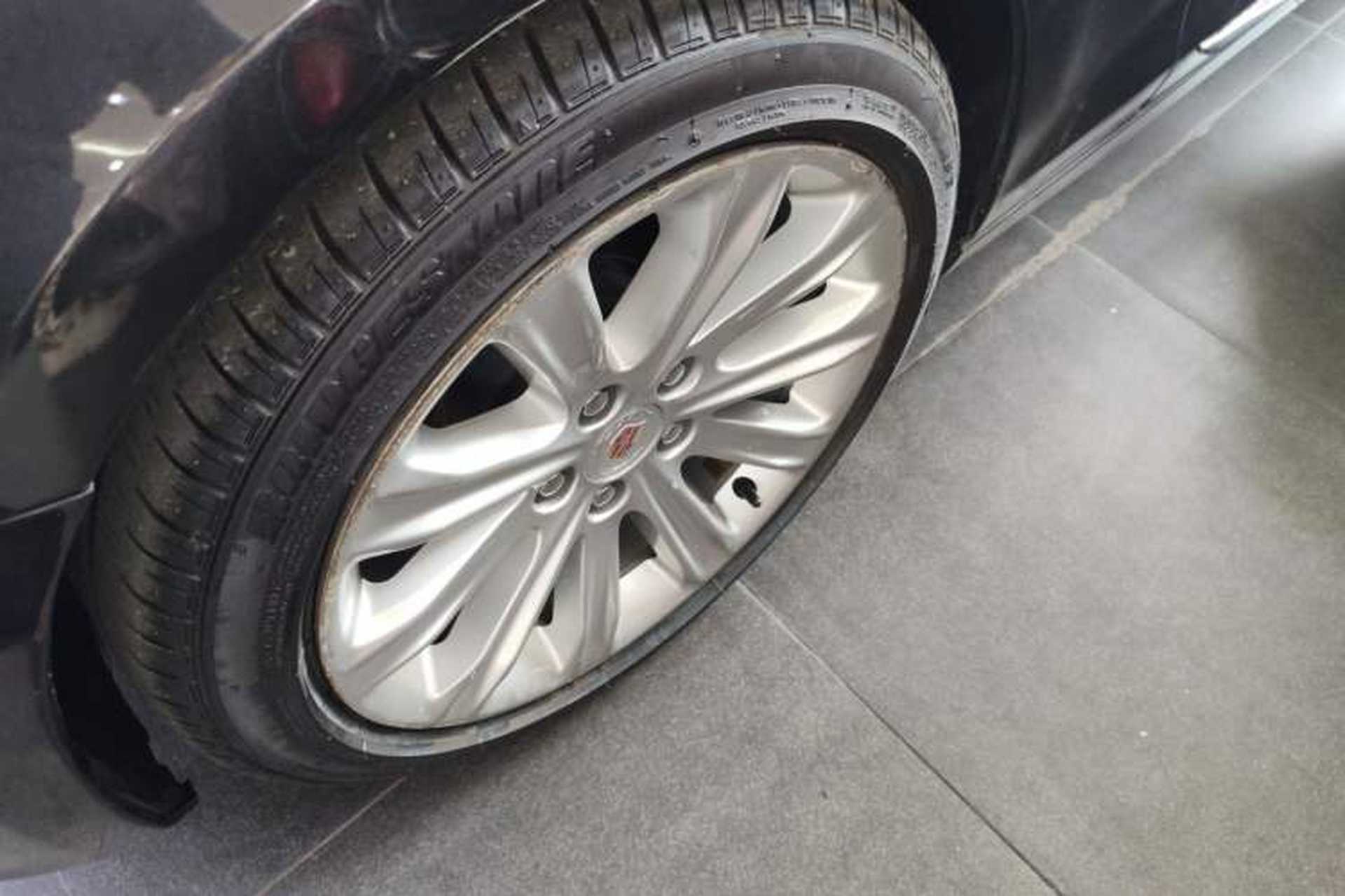Used Cadillac ATS-L 2014 25T Comfort Model Exterior 7