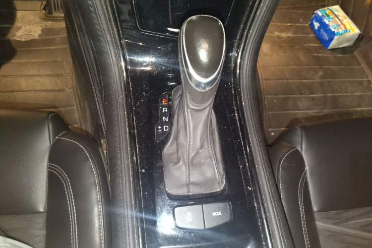 Used Cadillac ATS-L 2014 28T Elite Edition Gear Lever