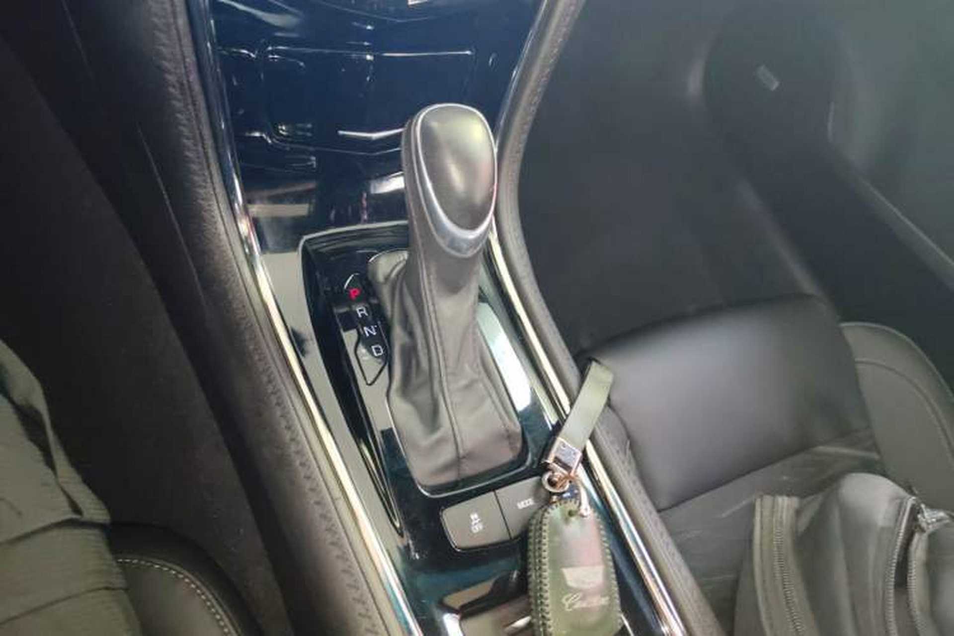 Used Cadillac ATS-L 2014 25T Comfort Model Gear Lever