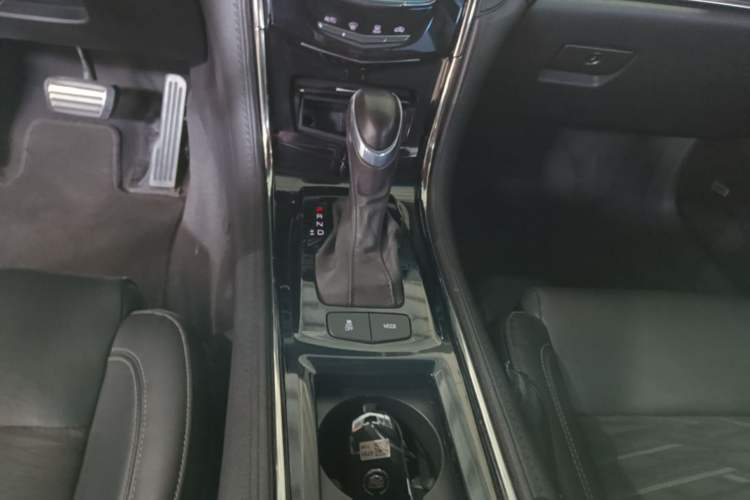 Used Cadillac ATS-L 2014 28T Elite Edition Gear Lever