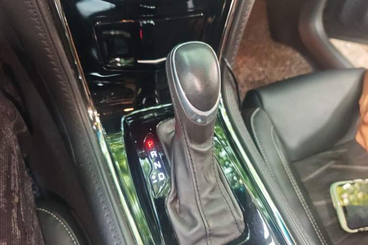 Used Cadillac ATS-L 2014 25T Comfort Model Gear Lever