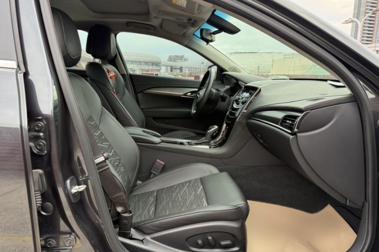 Used Cadillac ATS-L 2014 25T Comfort Model Interior 7