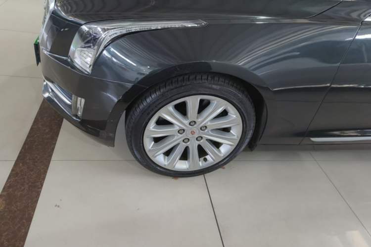 Used Cadillac ATS-L 2014 28T Elite Edition Left Front Wheel Hub