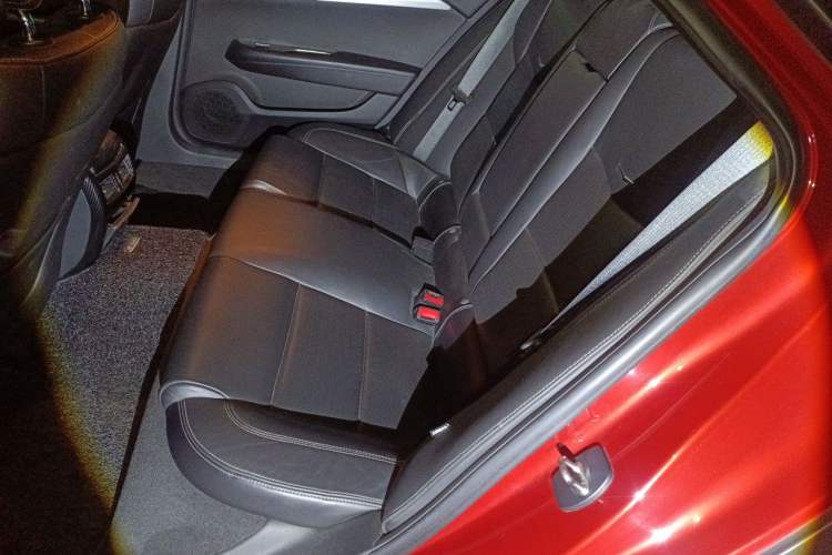 Used Cadillac ATS-L 2014 28T Leading Model Left Rear Seat