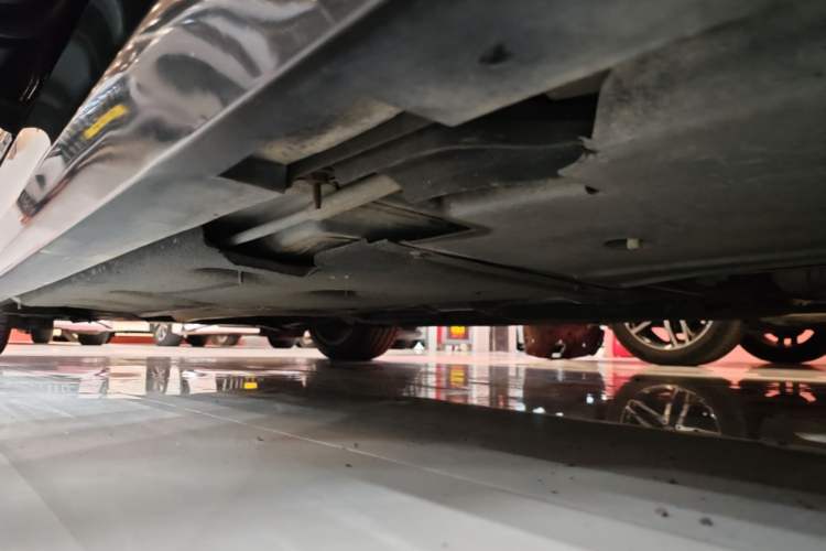 Used Cadillac ATS-L 2014 25T Comfort Model Left Side Sill