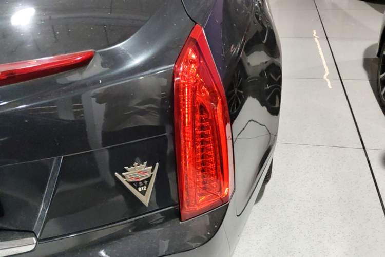 Used Cadillac ATS-L 2014 25T Fashion Edition Right Rear Taillight