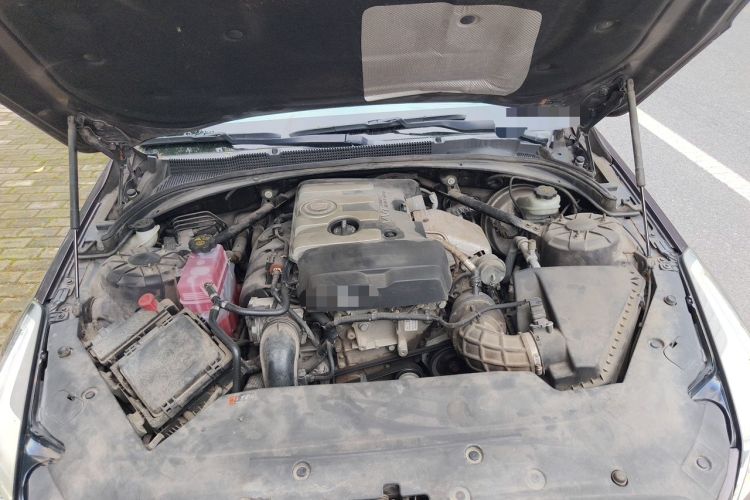 Used Cadillac ATS-L 2014 28T Elite Edition Engine Bay