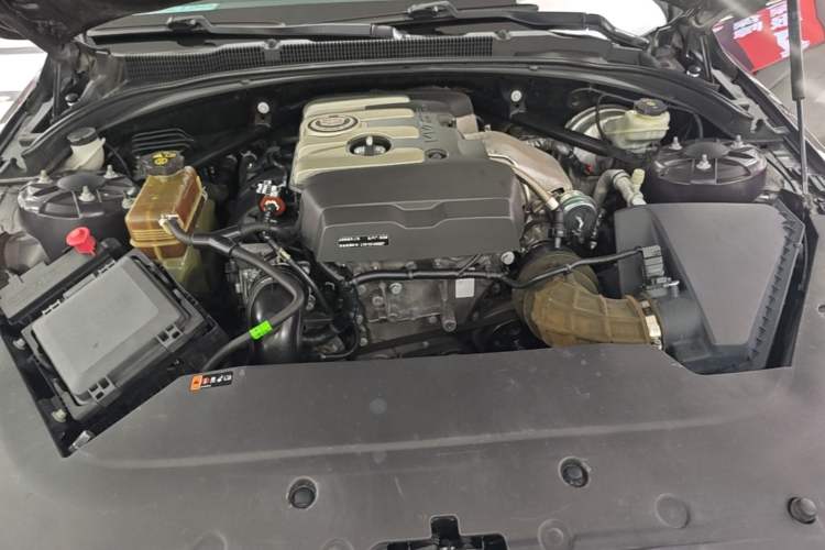 Used Cadillac ATS-L 2014 25T Comfort Model Engine Bay