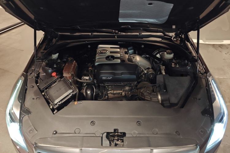 Used Cadillac ATS-L 2014 25T Comfort Model Engine Bay