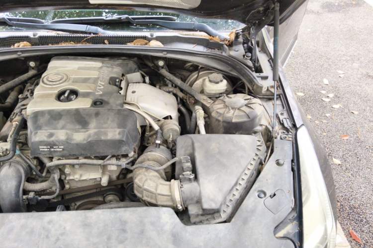Used Cadillac ATS-L 2014 25T Comfort Model Engine Bay Left