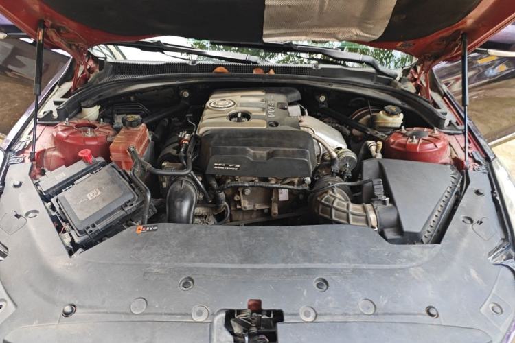 Used Cadillac ATS-L 2014 28T Elite Edition Engine Bay