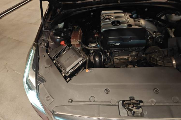Used Cadillac ATS-L 2014 25T Comfort Model Engine Bay Right