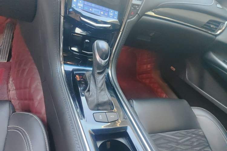 Used Cadillac ATS-L 2014 25T Comfort Model Gear Lever
