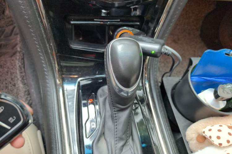 Used Cadillac ATS-L 2014 28T Elite Edition Gear Lever