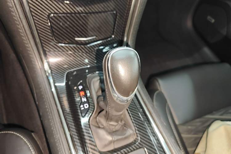Used Cadillac ATS-L 2014 25T Comfort Model Gear Lever