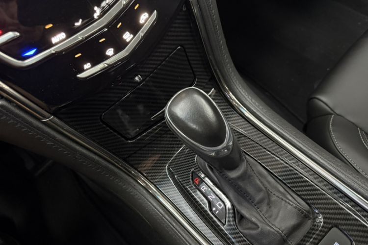 Used Cadillac ATS-L 2014 25T Comfort Model Gear Lever
