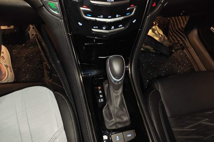 Used Cadillac ATS-L 2014 25T Comfort Model Gear Lever