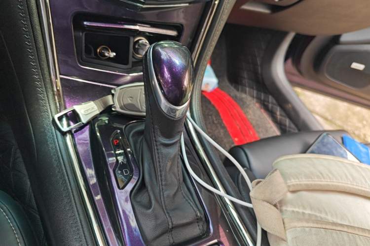 Used Cadillac ATS-L 2014 28T Elite Edition Gear Lever