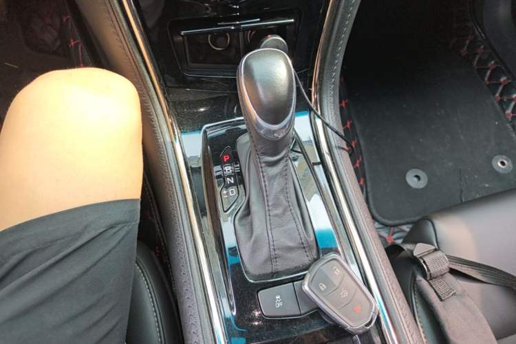 Used Cadillac ATS-L 2014 25T Comfort Model Gear Lever