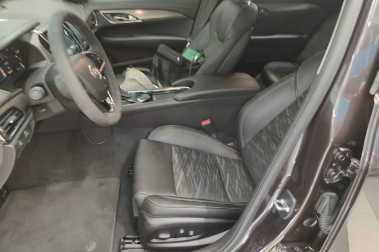 Used Cadillac ATS-L 2014 25T Comfort Model Left Front Seat